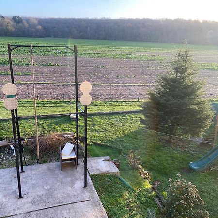 Logement En Rez De Jardin Guerard Exterior foto